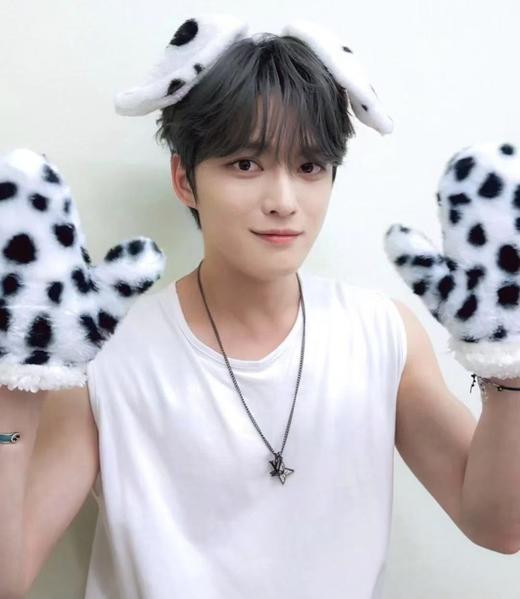 爆品推荐 驴家 字母logo花蕊项链 男女同款 （XTY） 商品图2