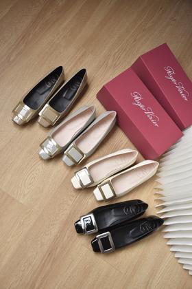 RV 经典款漆皮2.5cm单鞋（SS）