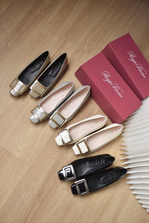 RV 经典款漆皮2.5cm单鞋（SS） 商品图0