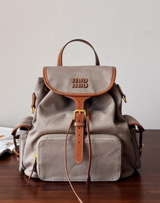 缪缪 25新品伦敦限定 高定帆布双肩包～（LZ） 商品图4