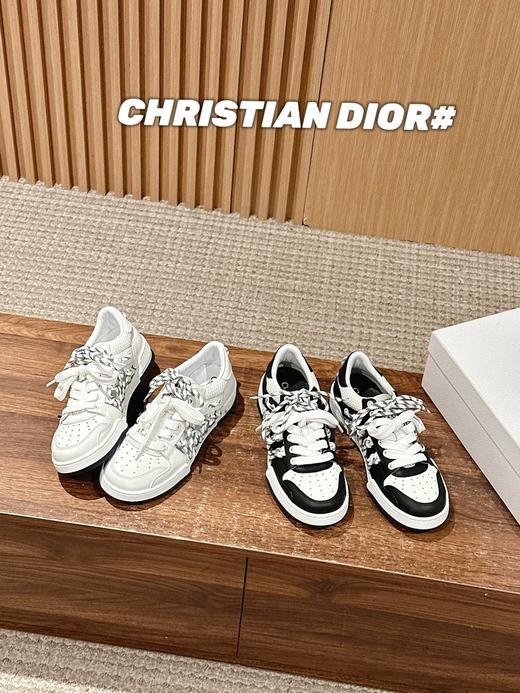 迪奥 新款情侣码镂空双色鞋带低帮运动鞋（DBG） 商品图0