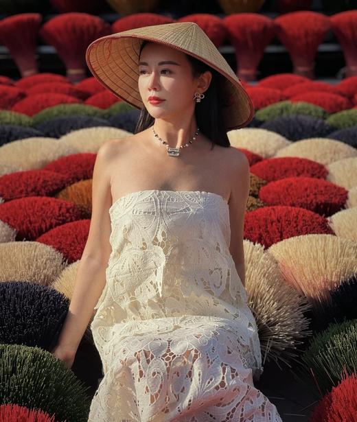 香奈儿 24早秋最新款绝美系列 黑花边包包大小珠项链 （XTY) 商品图4