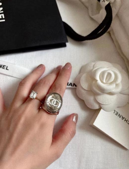 香奈儿椭圆银镜戒指（XTY） 商品图6