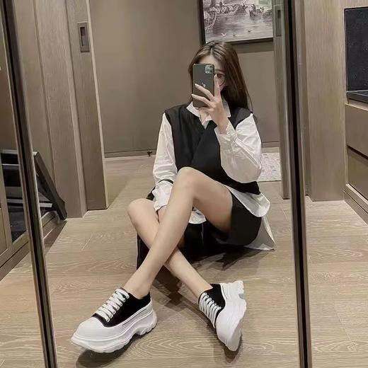 【老板娘同款】亚历山大王-麦昆•经典百搭款布鞋（DBG） 商品图6