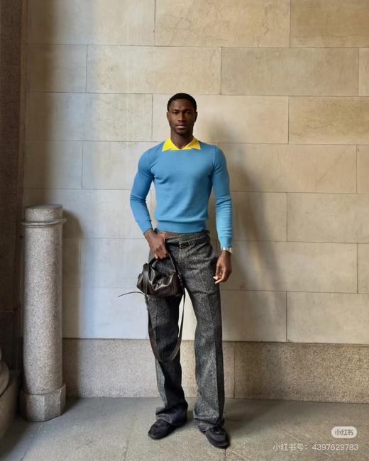 普拉达 25秀款旧油蜡皮饭盒包(MM) 商品图9