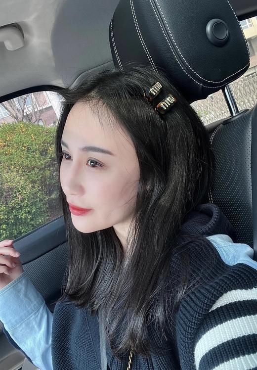 缪缪 张元英同款MIU字母水晶树脂玻璃对夹侧边夹发夹（CO） 商品图9