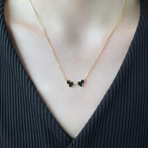 麒麟Qeelin x 黎贝卡 V金材质 红玛瑙双葫芦项链，简约的线条刻画Wulu优美的形态（XTY） 商品图4