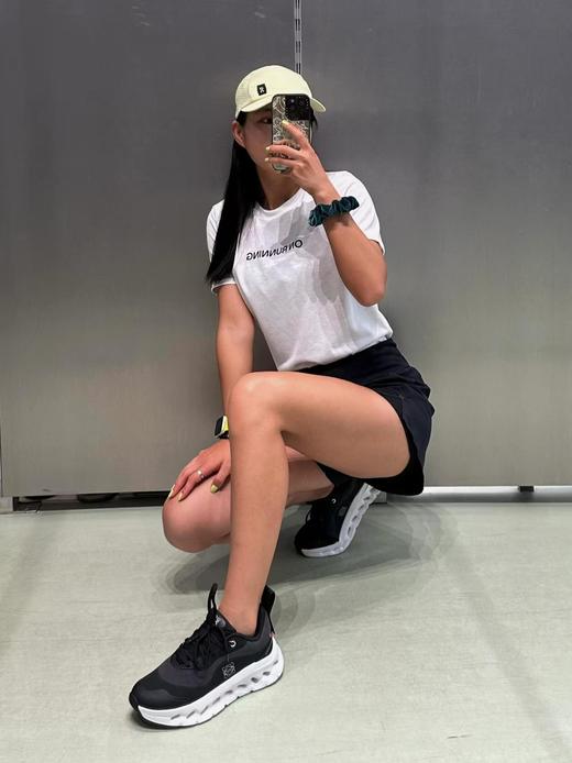 LOEWE X On昂跑 Cloudventure 2 联名系列 时尚舒适防滑耐磨 低帮 休闲跑步鞋（SS） 商品图10