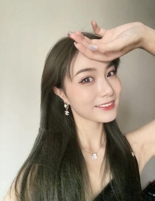 香奈儿 链条皮耳钉 纯手工穿皮，施华洛珍珠+水晶，五金链条侧面边缘手工抛光，非常的光亮 (XTY) 商品图2