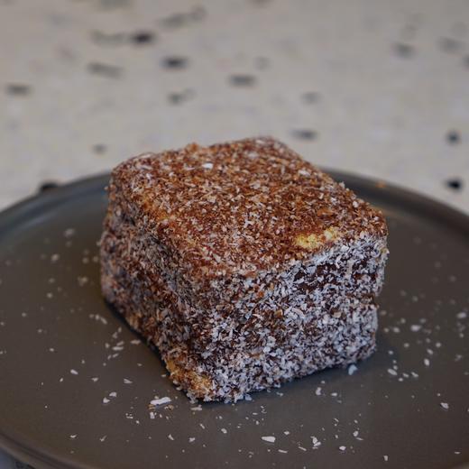 【大众点评门店收藏打卡赠送】澳洲雷明顿小蛋糕（约45g）-柜台现货 商品图0