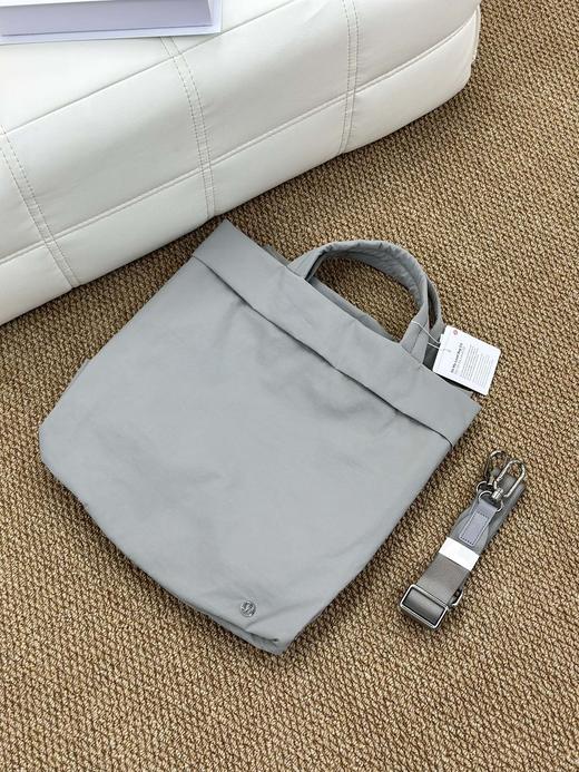 露露 19L 托特包（MT） 商品图13