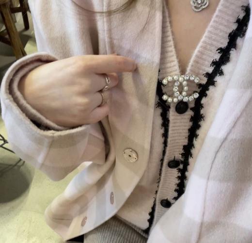 香奈儿 施华洛珍珠水晶双拼胸针（XTY） 商品图8