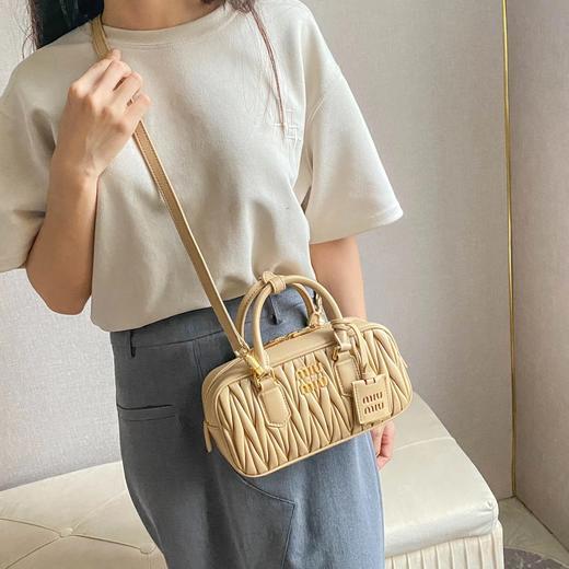 缪缪 家新款保龄球包包 小/中号可选（MM） 商品图6