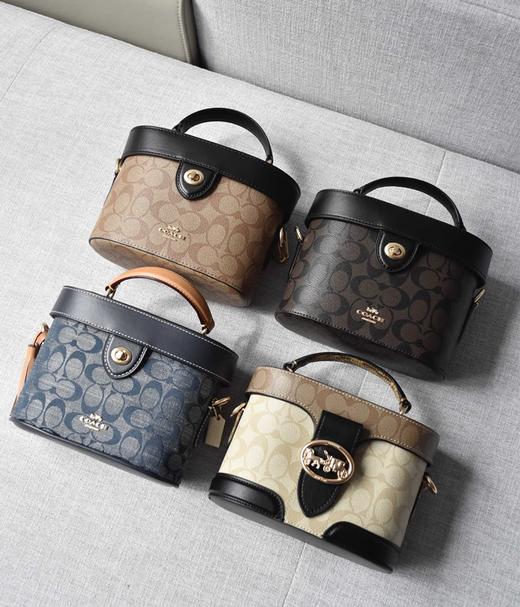 Coach蔻驰 新款盒子化妆手拿斜跨包（SS） 商品图1