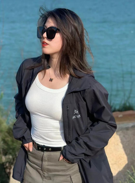 始祖鸟 Squamish 连帽皮肤衣男女同款（SS） 商品图3