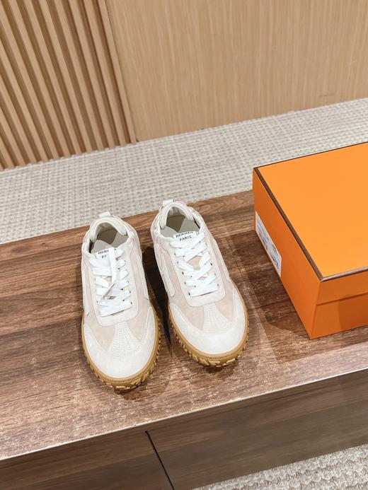 爱马仕jet系列麂皮德训鞋 运动鞋  原版购入开发 H家运动鞋 镂孔柔软麂皮山羊皮运动鞋（DBG) 商品图3