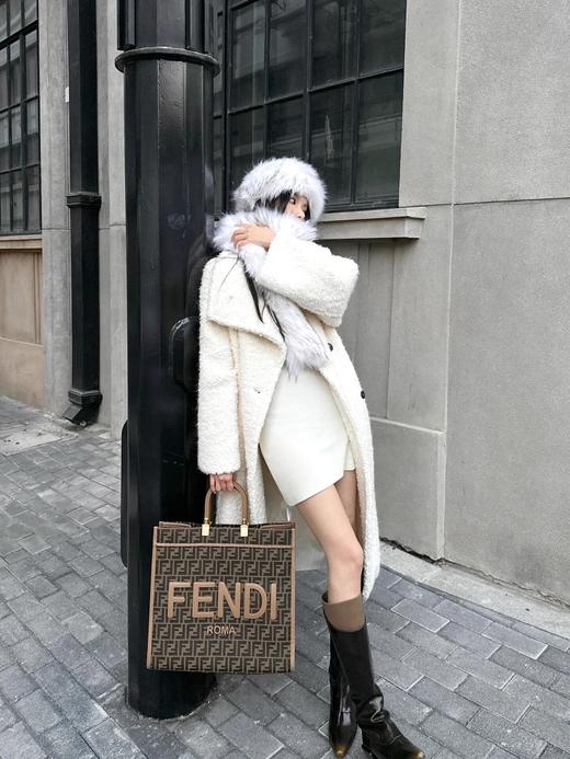 FENDI芬迪 Sunshine系列 压印老花Logo通勤大容量牛皮 阳光包托特包 购物袋 手提包 （LZ) 商品图2