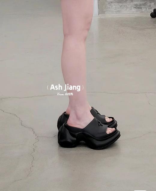 SMFK 2024ss  夏季最新火爆厚底拖鞋  （DBG） 商品图3