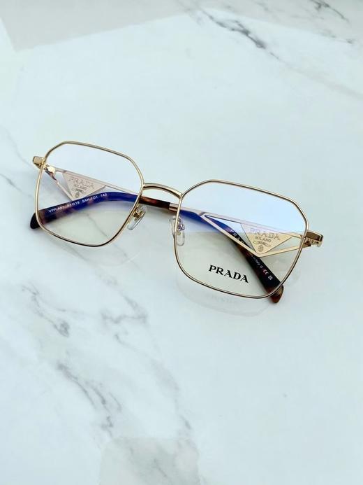 普拉达 侧三角标素颜镜（JH） 商品图3