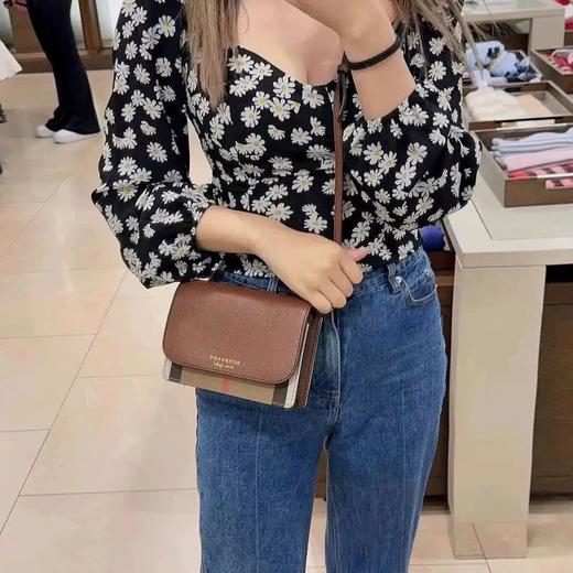 巴宝莉 经典格纹斜挎包 标准woc包型（MM） 商品图6