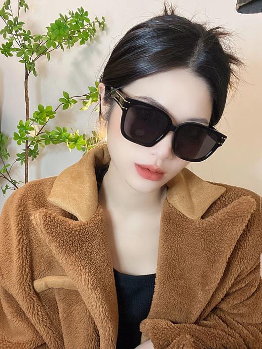 迪奥 Signature S7F  字母镜腿 CD 不规则板材方形时尚太阳镜（JH） 商品图1