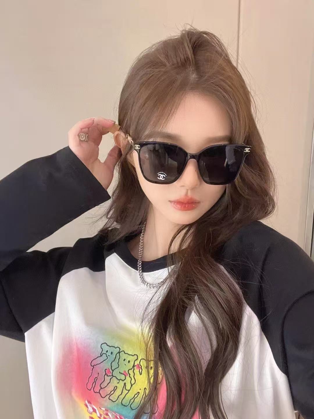 香奈儿 新款墨镜 字母镂空链条包皮镜腿  CH0778（JH）