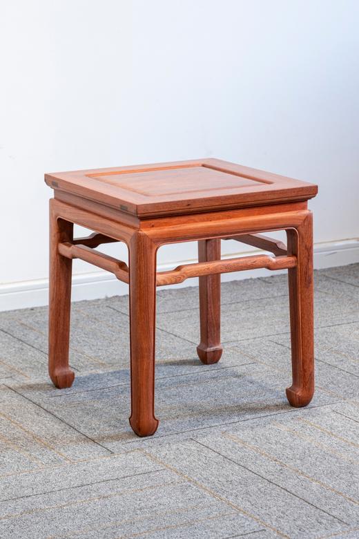 红桥红  家具严选  缅甸花梨（大果紫檀）【40马蹄腿带束腰 方凳】 商品图2