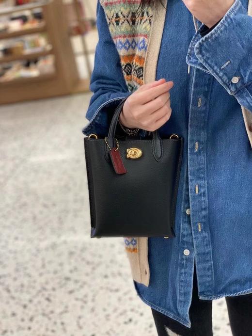 蔻驰   2024新款女士托特小号 单肩斜挎手提薯条包 单肩包  手提包 （SS） 商品图6