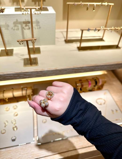 驴家 渐变粉钻四叶草戒指（XTY） 商品图4