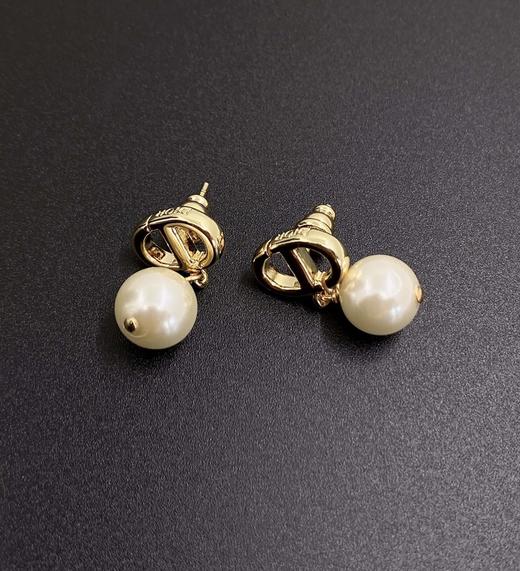 迪奥-迷你珍珠耳钉 Zp一摸一样的原单货（XTY） 商品图1