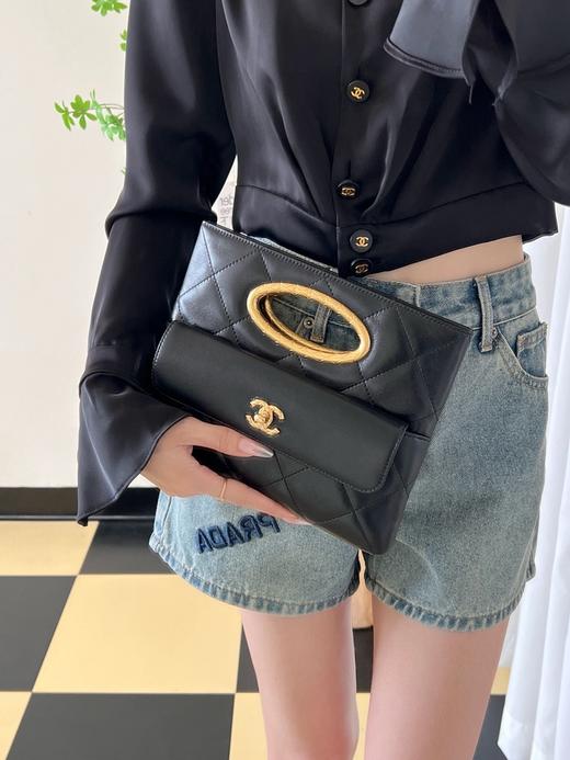 香奈儿 秋冬系列 24B 链条手拿包  （ZB*MDL） 商品图11