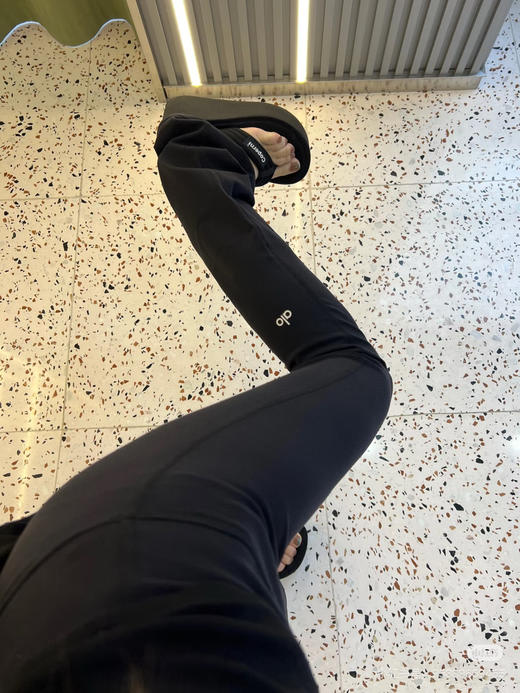 ALO  春季新品 高腰微喇裤 （SS） 商品图8