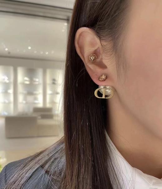 迪奥  金色CD字母大珍珠耳钉 （XTY） 商品图7