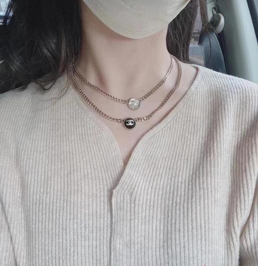 香奈儿 22早春 经典款 浅金色珐琅纽扣项链（XTY） 商品图9