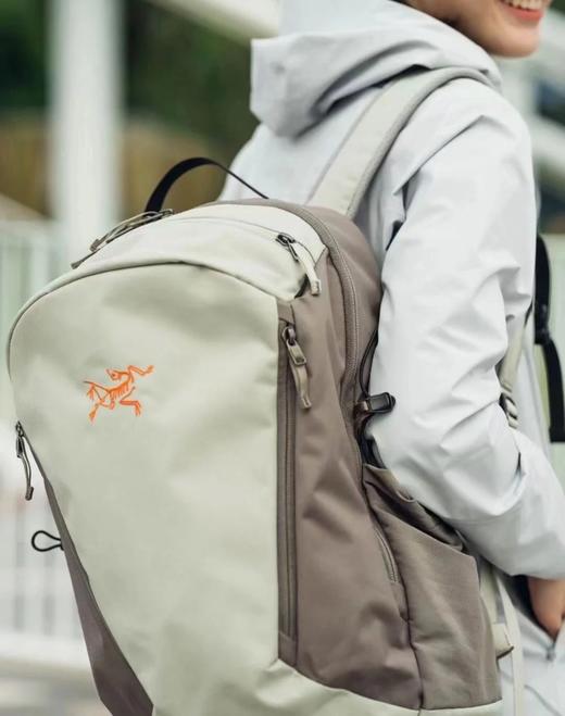 始祖鸟 Mantis 26L 男女款双肩包（SS） 商品图1