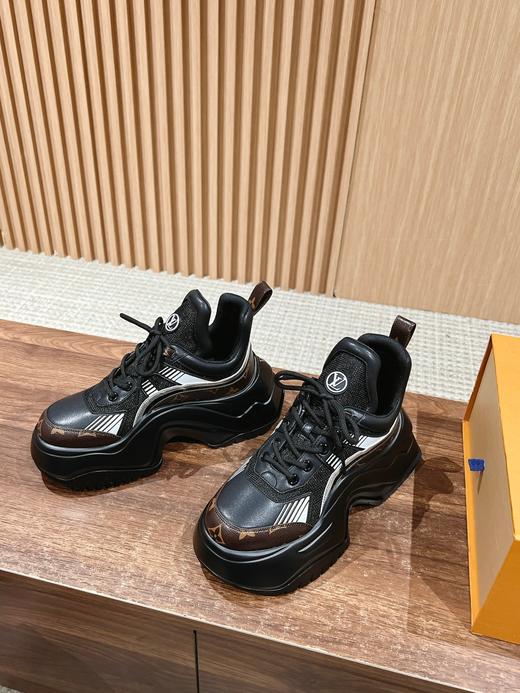 驴家 Cruise Archlight 2.0厚底老爹鞋，充满未来感和科技感的设计（DBG） 商品图4