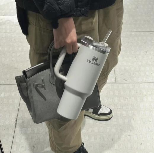 人手必入  车载吸管保温保冷杯   大容量不锈钢内胆   办公室喝水杯 商品图1