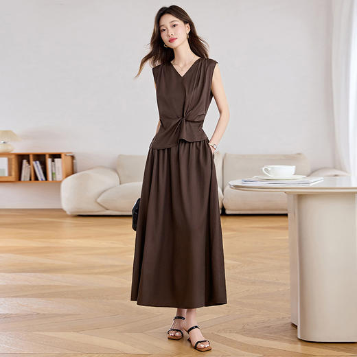 法式冷淡系连衣裙2025夏新款时尚气质轻熟风无袖V领假两件长裙MEIQIN5697 商品图0