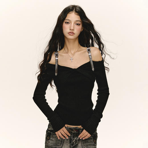 Ariseism 美式复古设计感皮扣露肩长袖针织衫女秋季新款修身上衣 商品图0