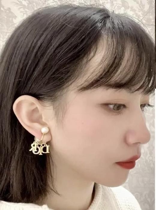 DIOR迪奥 字母标识 珍珠 水钻 耳环 （XTY） 商品图9