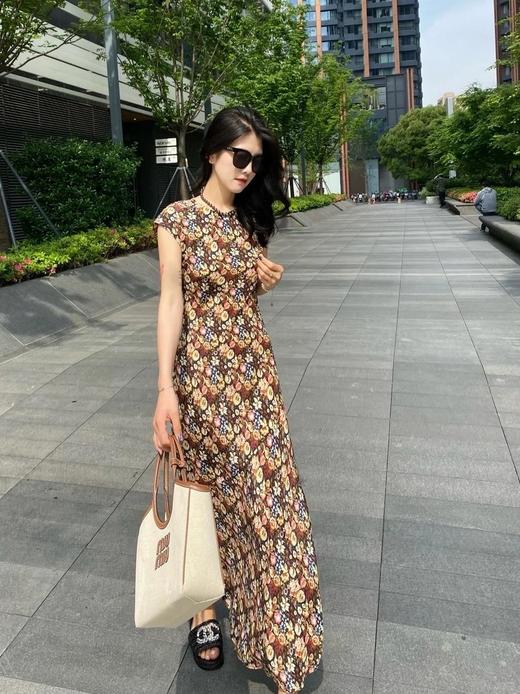 缪缪 24SS帆布拼皮秀款腋下包，完全对版的帆布料（MM） 商品图9