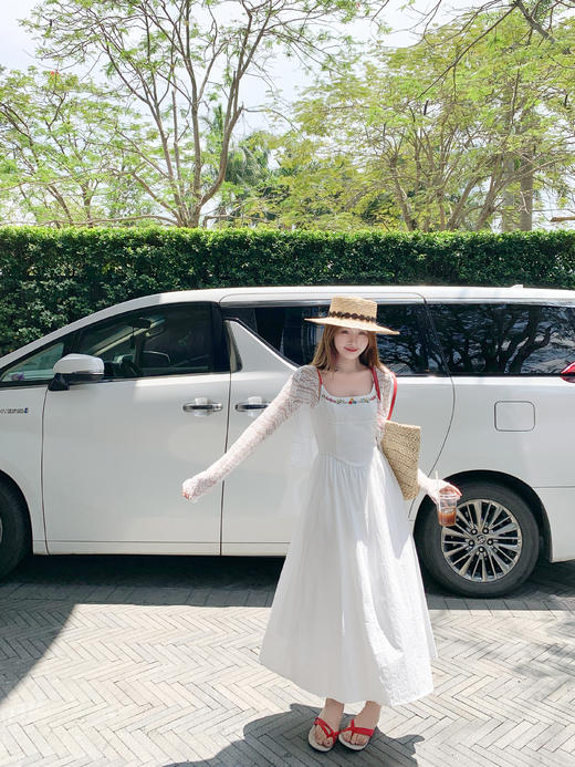 【折后再享2件88折】微信粉丝打折价！！刺绣吊带连衣裙 日常229.99/件 立减90 秒杀139.99/件！！ 商品图9