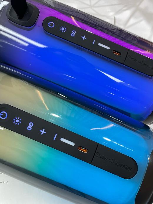 震动波能崩掉你的大牙！JBL新品脉动五代蓝牙音箱+K歌麦克风 商品图7