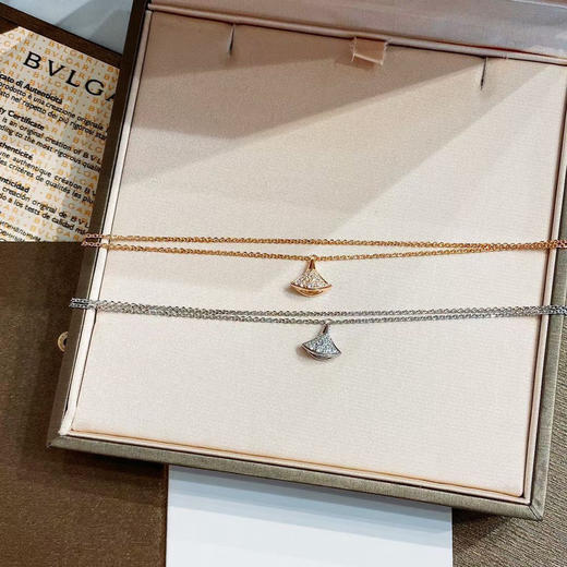 BVLGARI宝格丽 DIVAS’ DREAM系列 扇形镶钻 优雅甜美 白金色 玫瑰金色手链 女款（SJ） 商品图1