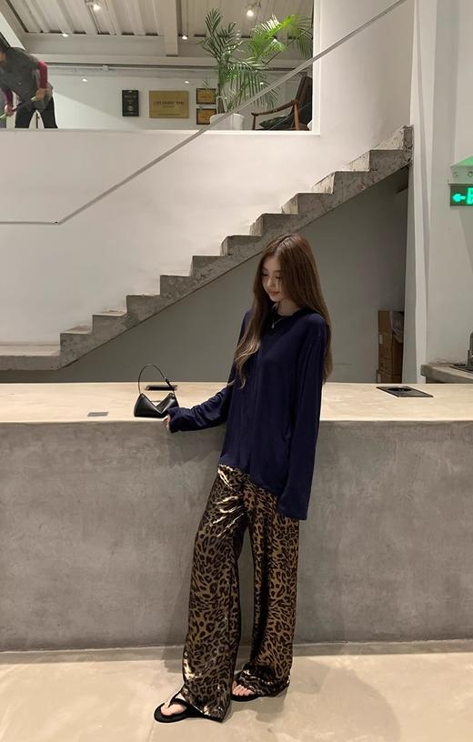 小众摩登烫金美式复古小猎豹直筒空气裤 商品图3