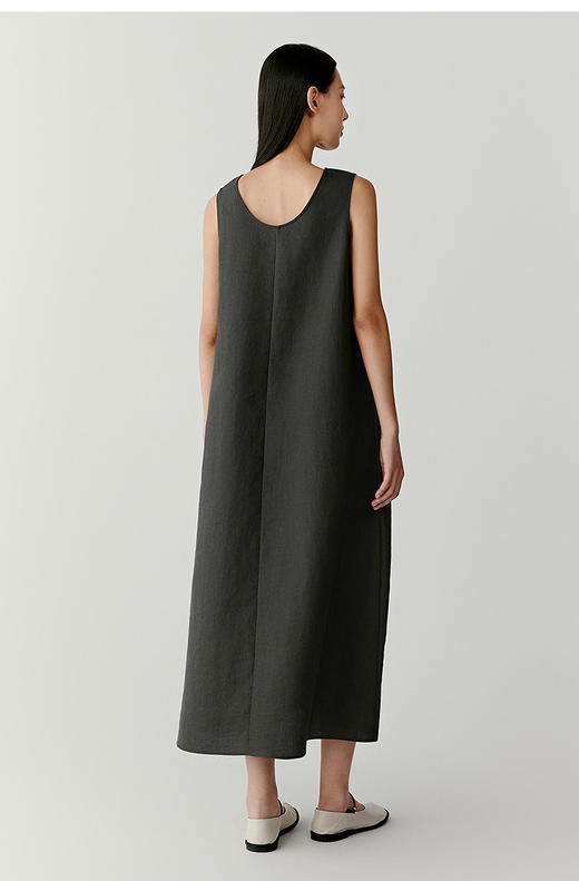 【高品质私服】【IC绣花V领长款连衣裙】简约雅致 纤强质佳 亲肤舒适 修饰肩颈线条，后露优雅柔美G1436-CC【无标出货 介意慎拍】 商品图8