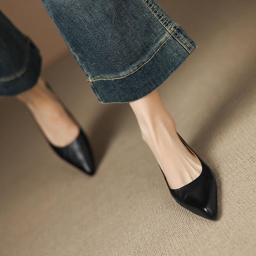 【预售5天】文艺复古单鞋女做旧春秋尖头浅口真皮时尚百搭舒适单鞋DMJFG&9539F 商品图4