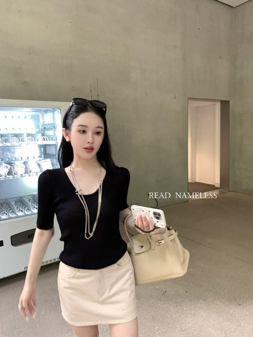 Read Nameless/冰凉纱线中袖黑T 2025/7/7 商品图2