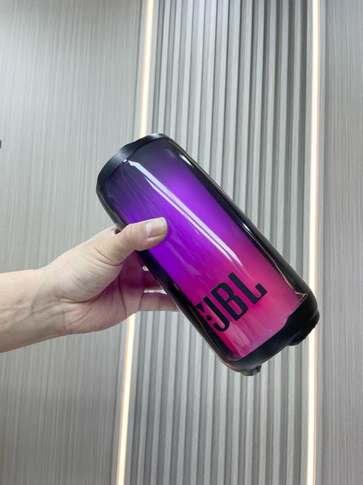 震动波能崩掉你的大牙！JBL新品脉动五代蓝牙音箱+K歌麦克风 商品图4