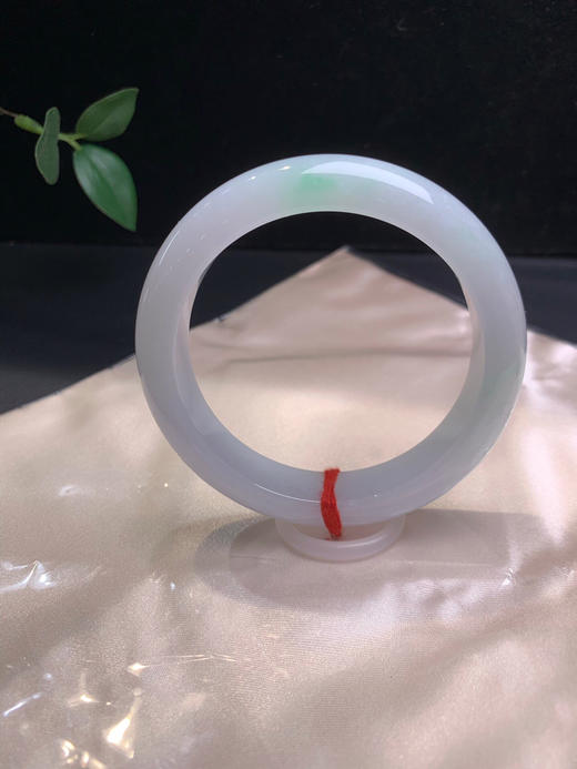 620416，59飘绿手镯 ，版型好，底妆干净清爽 均匀干净 商品图2